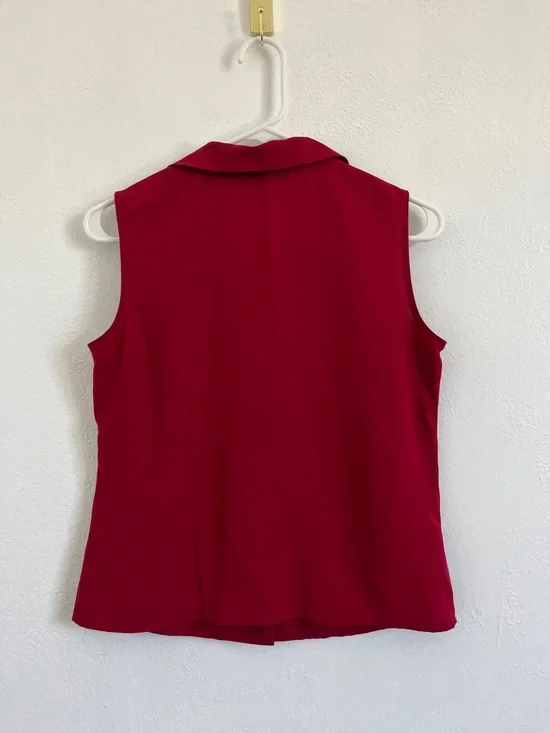 Laura Scott Sleeveless Button-Front Cherry Red Blouse 8P - Picture 3 of 3